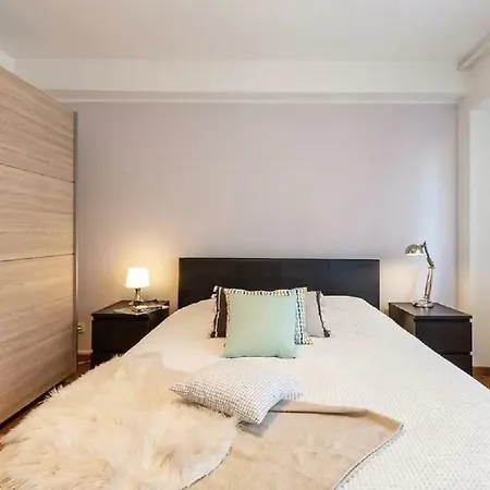 Central City Center Apartment *